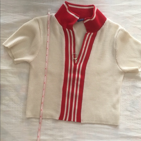 In Design Tops - Picture 5 of 6